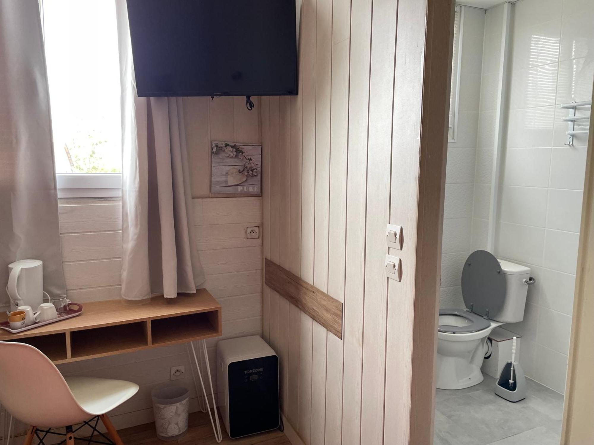 Les Chambres De La Gare Noyers-sur-Cher Exteriör bild