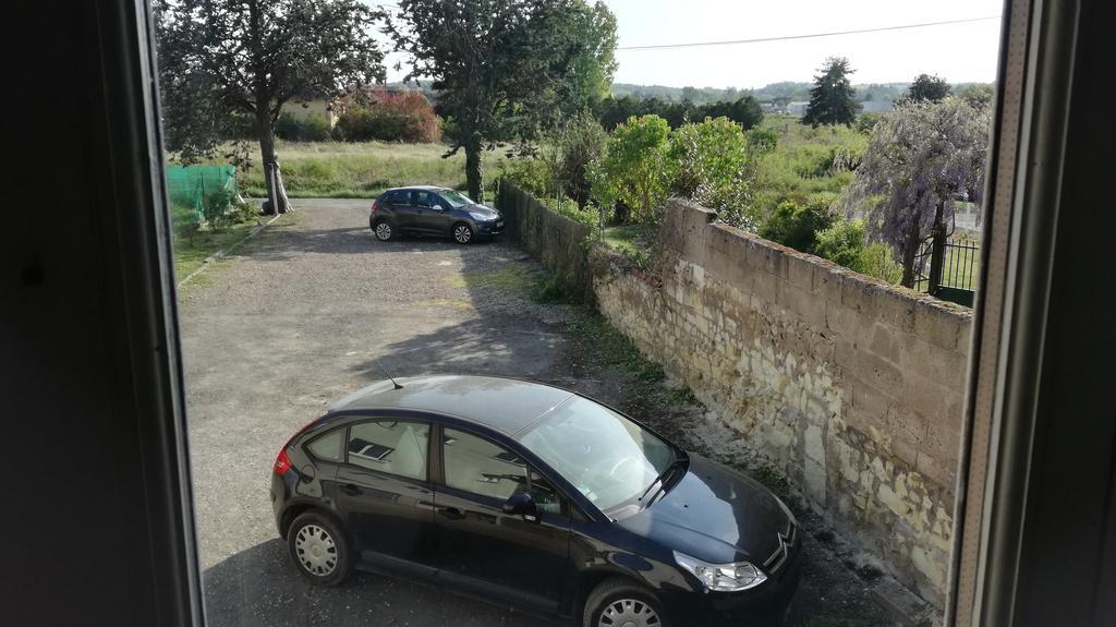 Les Chambres De La Gare Noyers-sur-Cher Exteriör bild
